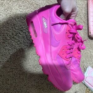 Nike air Max Fuchsia Sneakers